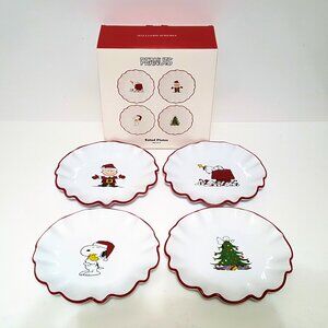 NEW RARE Williams Sonoma Set of 4 Peanuts Christmas Salad Plates 7.5"
